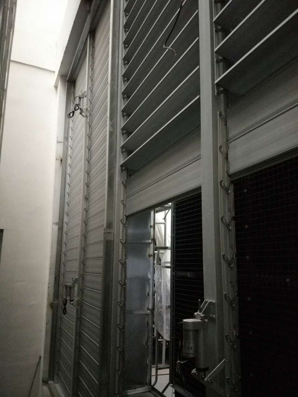 聯(lián)通呼和浩特數據中心-發(fā)電機聯(lián)動(dòng)百葉窗